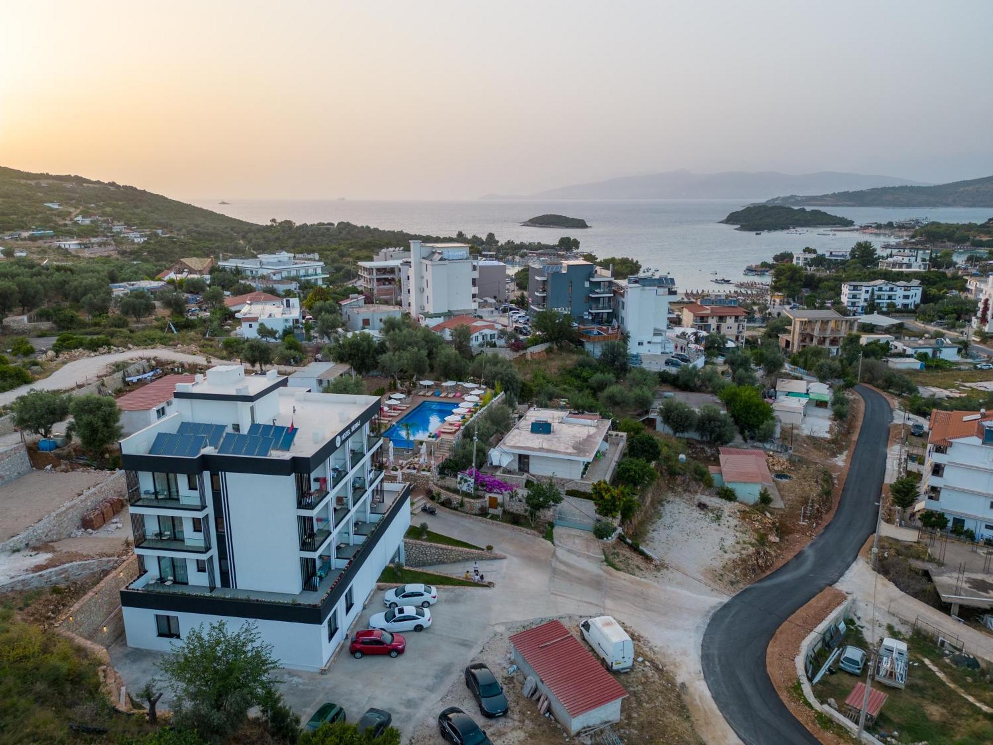 Hotel Memaj Εξαμίλιο Εξωτερικό φωτογραφία